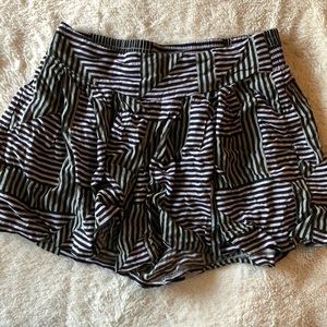 Xhilaration flowy shorts